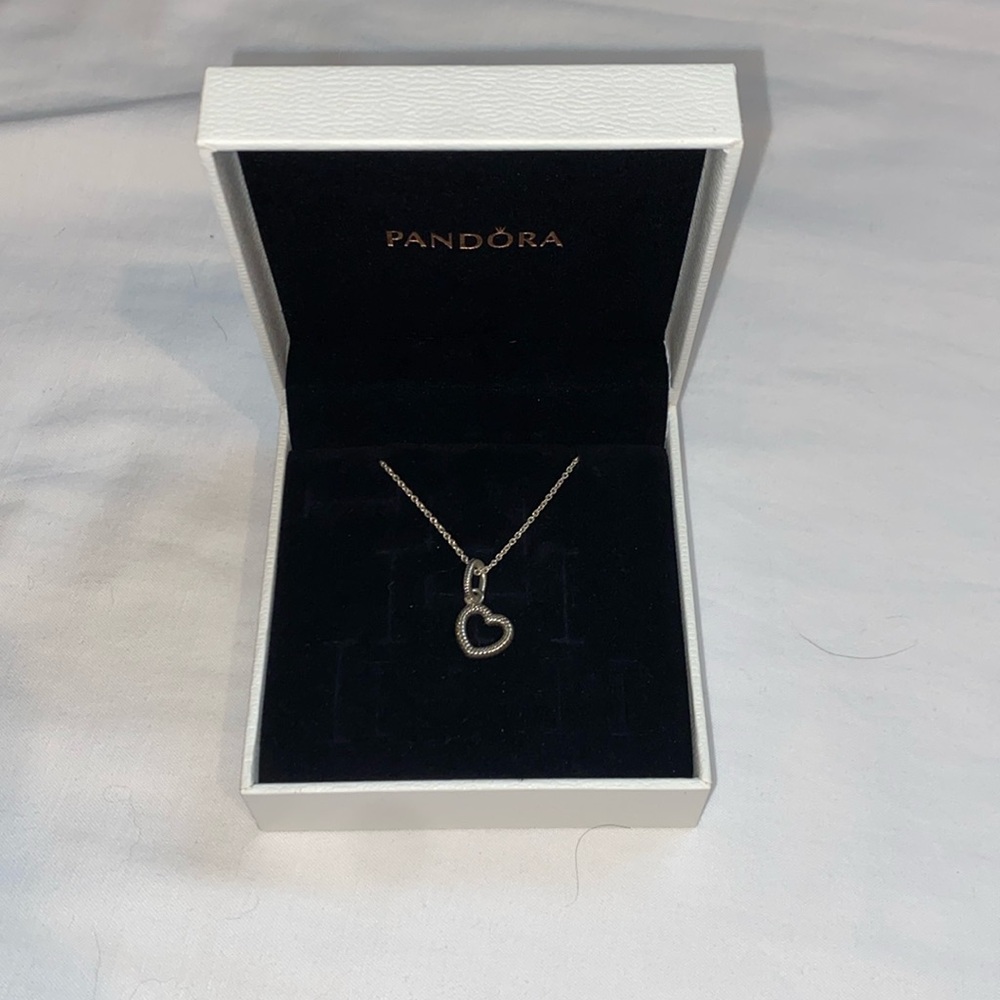 Authentic Pandora women’s heart necklace charm pendant and chain